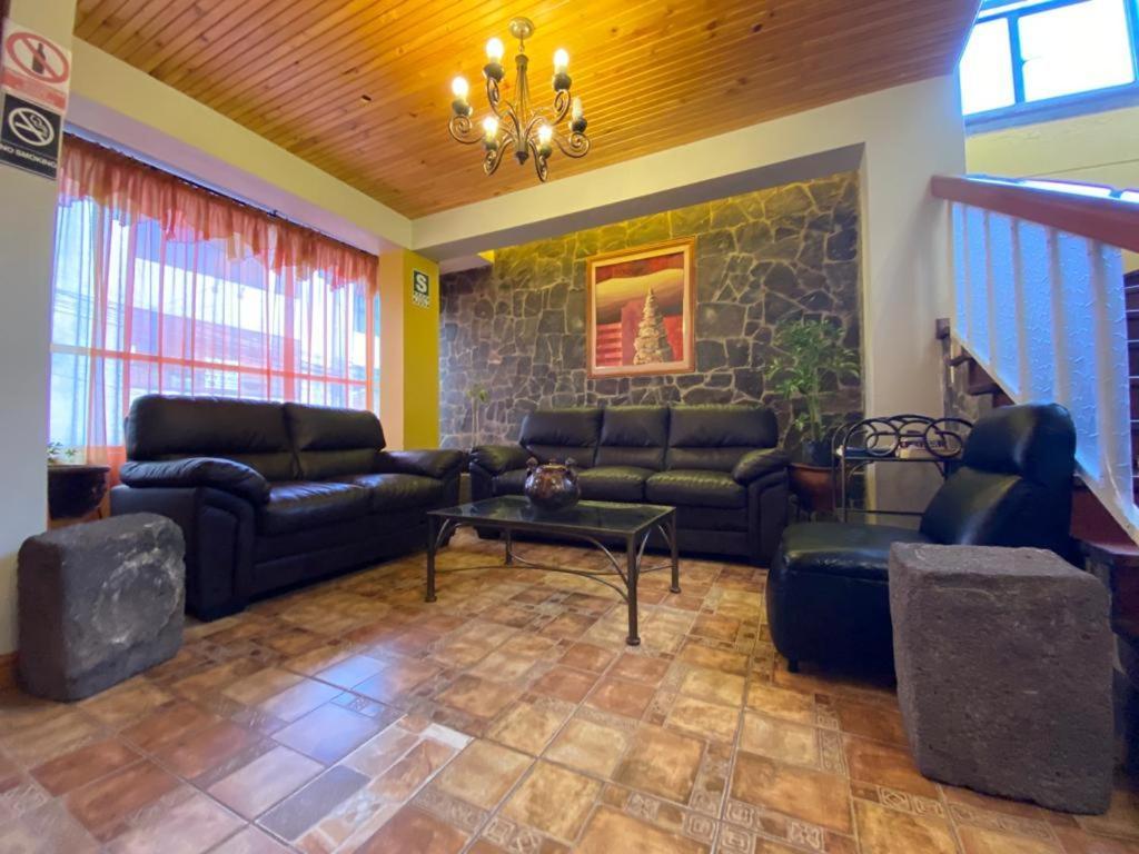 Hostal Oscar Inn Пуно Экстерьер фото