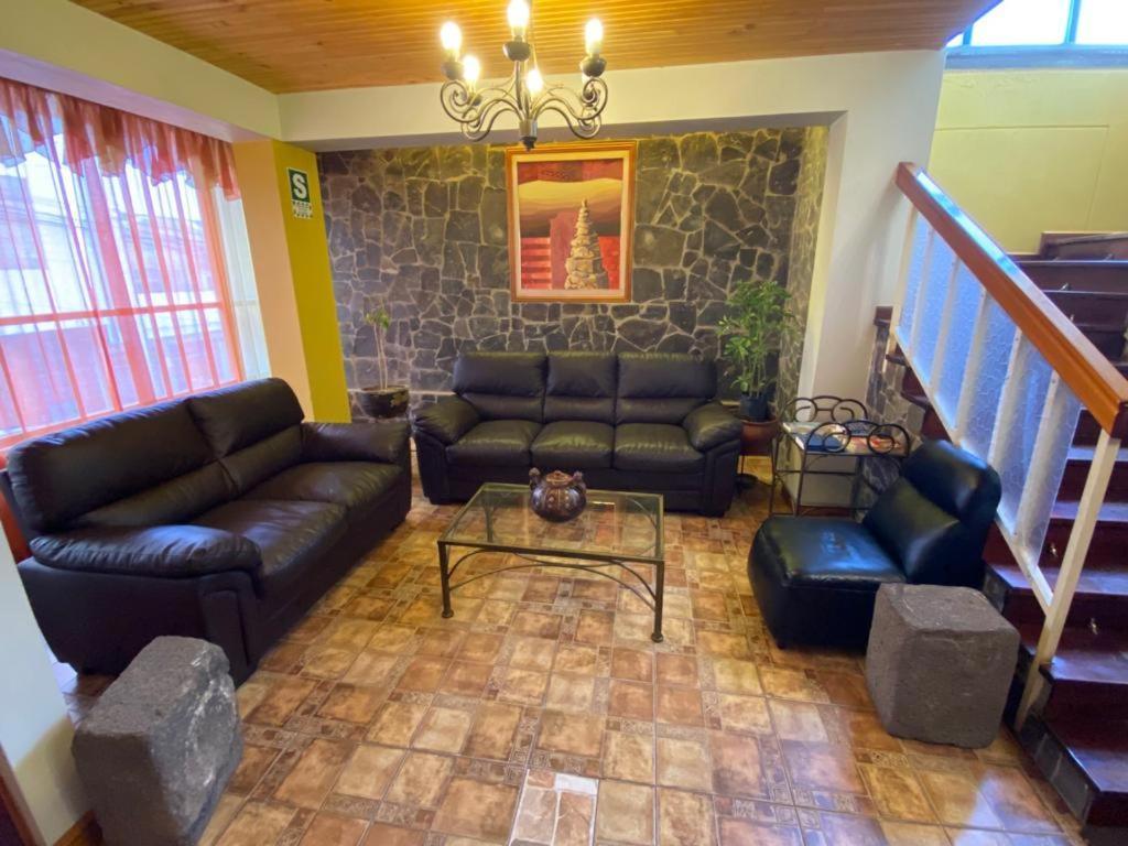 Hostal Oscar Inn Пуно Экстерьер фото